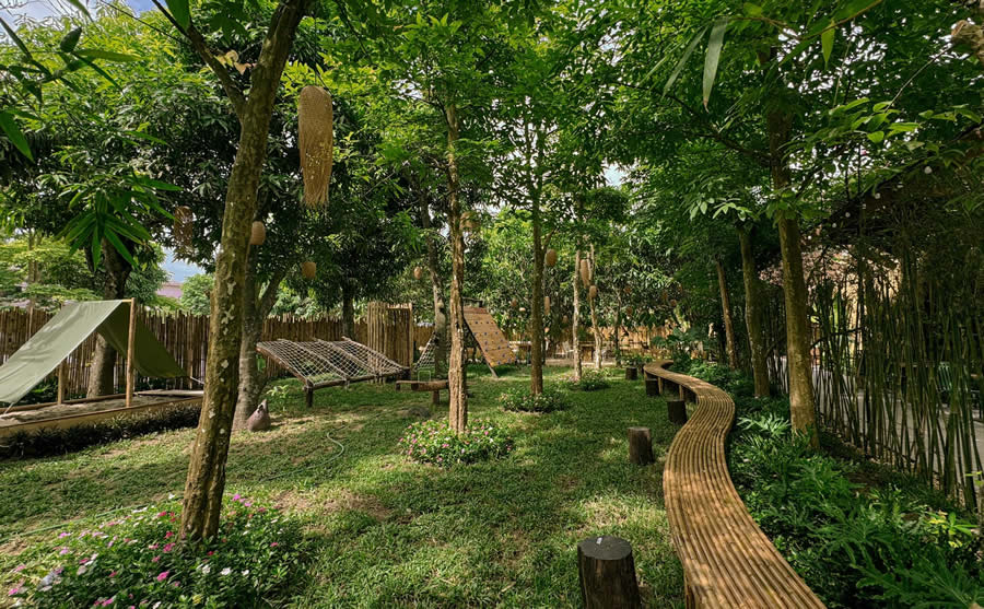  L&aacute; Cửa L&ograve; Coffee & Homestay