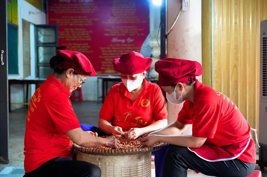 Kẹo cu đơ Phong Nga, &Ocirc;ng B&agrave; Thư Viện H&agrave; Tĩnh Vinh Nghệ An