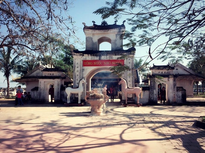Đền Bạch M&atilde; ở Thanh Chương Nghệ An
