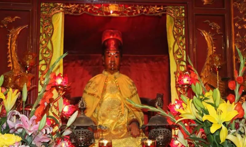 Đền Quả Sơn ở Đ&ocirc; Lương Nghệ An thờ Uy Minh Vương L&yacute; Nhật Quang
