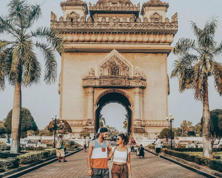 Cho thuê xe du lịch Vinh Hà Tĩnh đi Vientiane Lào